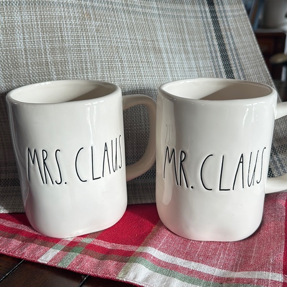 Rae Dunn Magenta Mr and Mrs Claus Mugs - Picture 1 of 4